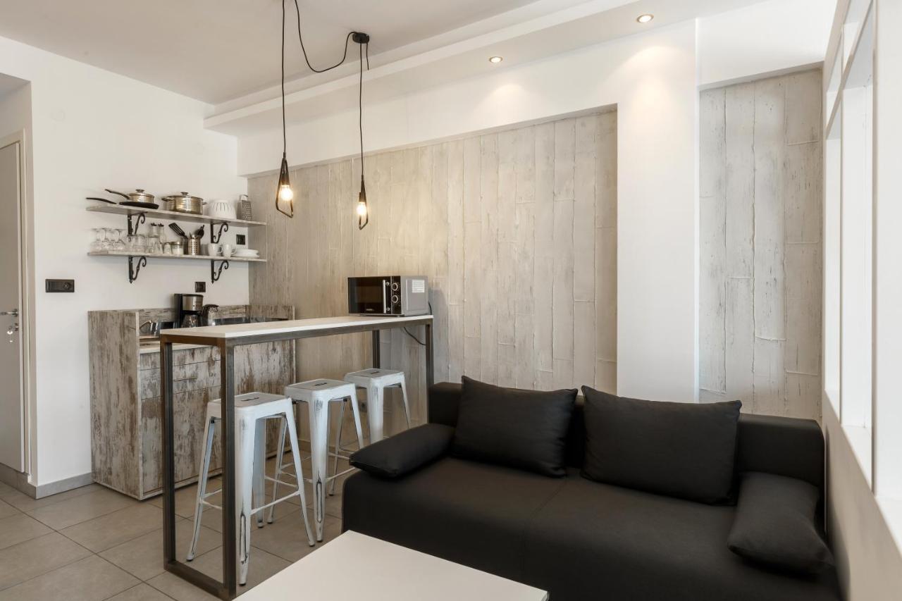 Evel'S Home Suites Thessaloniki Exterior photo